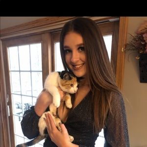 Meet your Posher, Olivia